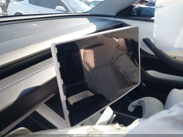 2024 TESLA MODEL 3 5YJ3E1ET1RF788499 Photo 6