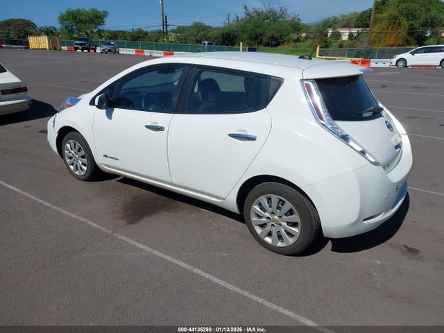 2015 NISSAN LEAF 1N4AZ0CP8FC303835 Photo 2