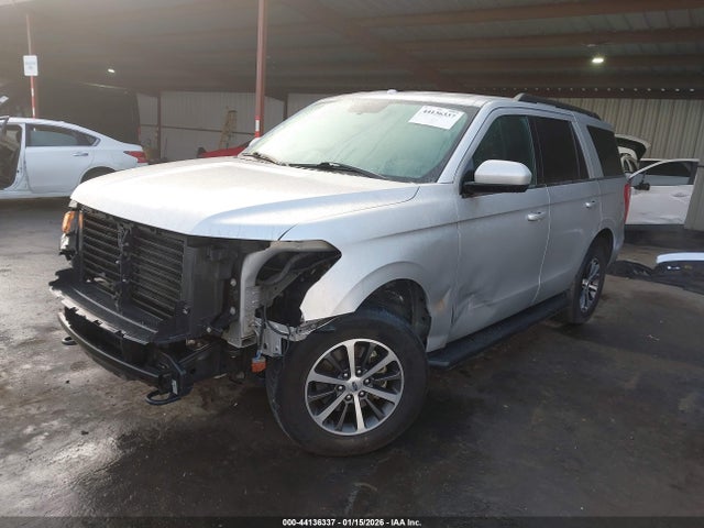 1FMJU1JT8JEA37286 Ford Expedition Xlt