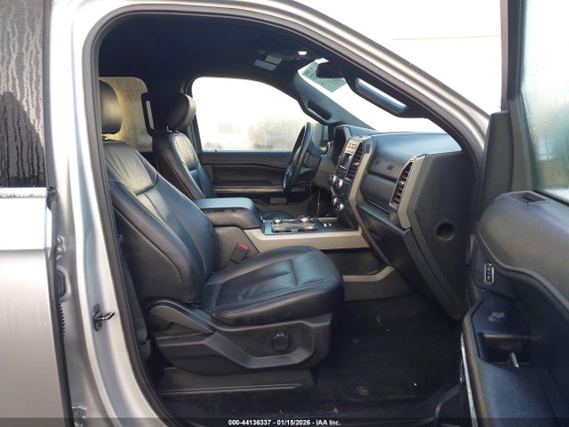 1FMJU1JT8JEA37286 Ford Expedition Xlt