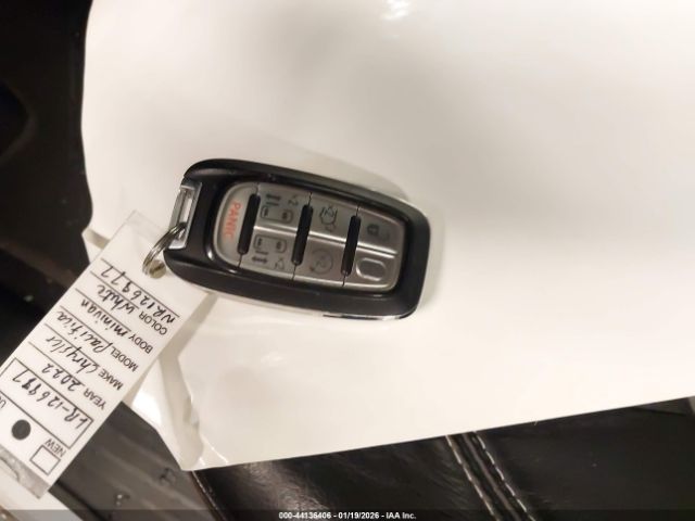 2022 CHRYSLER PACIFICA HYBRID 2C4RC1L71NR126877 Photo 10