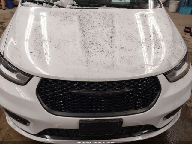 2022 CHRYSLER PACIFICA HYBRID 2C4RC1L71NR126877 Photo 5