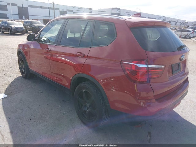 2015 BMW X3 5UXWX7C56F0K34012 Photo 2