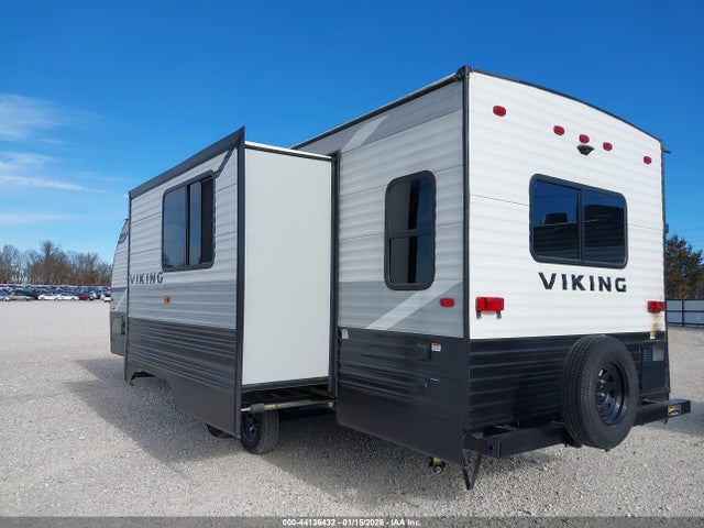 5ZT2VWSB3RJ134504 Forest River Viking