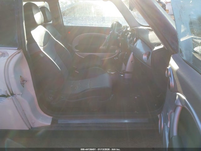 2005 MINI COOPER WMWRC33445TJ64014 Photo 4