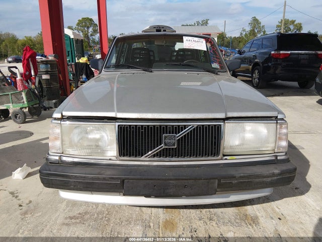 Aukcja sprzedaży 1989 Volvo 244 Dl/gl, vin: YV1AX8849K1371297, numer aukcji: 44136452