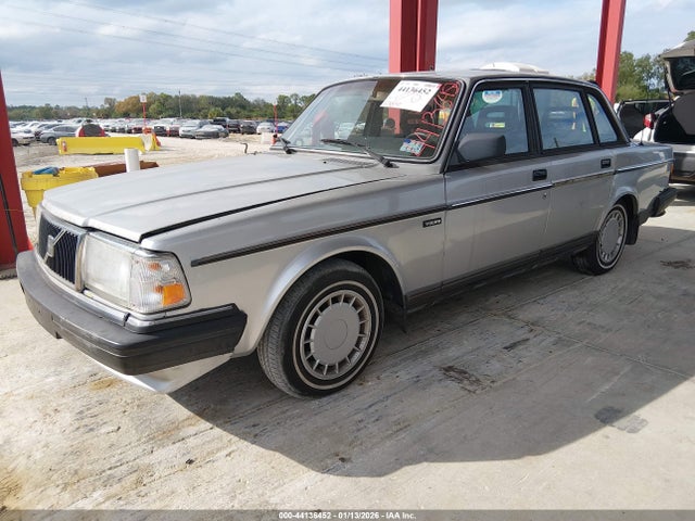 Aukcja sprzedaży 1989 Volvo 244 Dl/gl, vin: YV1AX8849K1371297, numer aukcji: 44136452