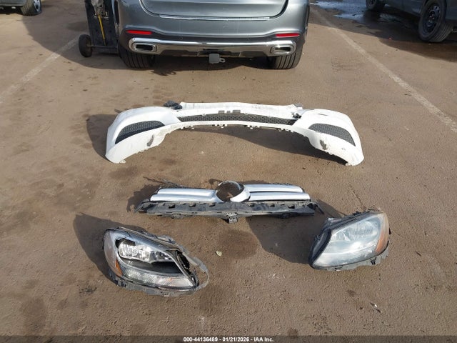 55SWF4JB9JU239712 Mercedes-Benz C 300