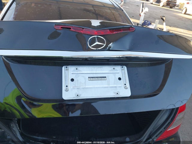 2008 Mercedes-benz E 550 მანქანა იყიდება აუქციონზე, vin: WDBUF72X08B228999, აუქციონის ნომერი: 44136544