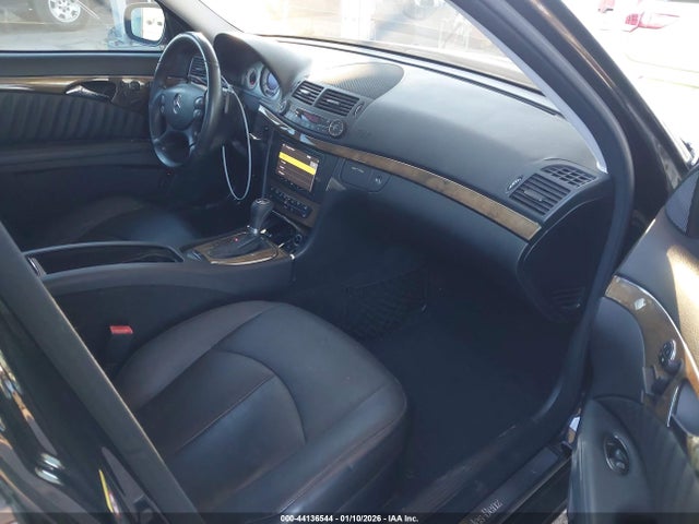 2008 MERCEDES-BENZ E 550 WDBUF72X08B228999 Photo 4