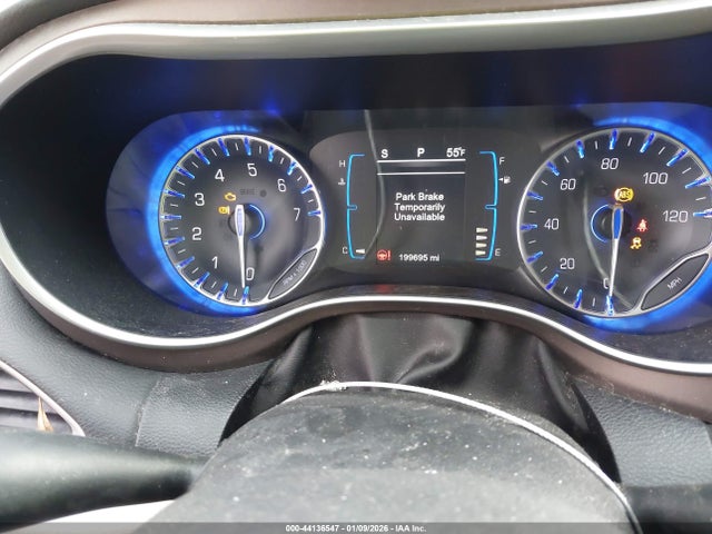 Продаж на аукціоні авто 2017 Chrysler Pacifica Touring-l, vin: 2C4RC1BG4HR621726, номер лоту: 44136547