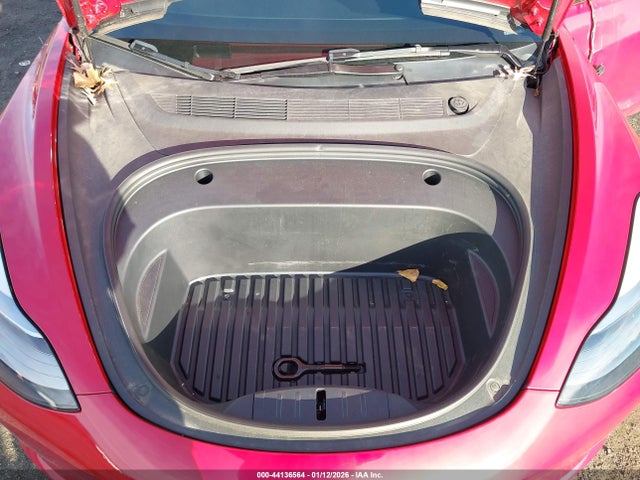 2023 Tesla Model 3 Performance Dual Motor All-wheel Drive მანქანა იყიდება აუქციონზე, vin: 5YJ3E1EC1PF707787, აუქციონის ნომერი: 44136564