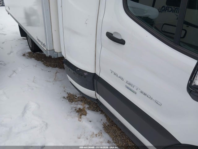 44136569 :رقم المزاد ، 1FDBF6ZG0NKA73743 vin ، 2022 Ford Transit-350 Cab مزاد بيع