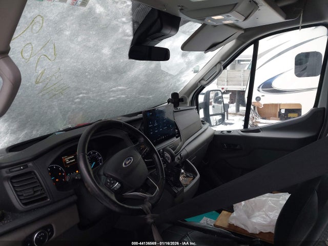 44136569 :رقم المزاد ، 1FDBF6ZG0NKA73743 vin ، 2022 Ford Transit-350 Cab مزاد بيع
