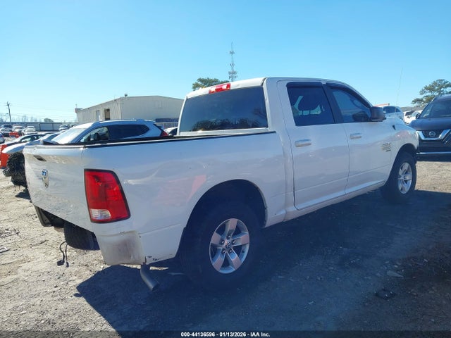 44136596 :رقم المزاد ، 1C6RR6LG4MS529946 vin ، 2021 Ram 1500 Classic Slt مزاد بيع
