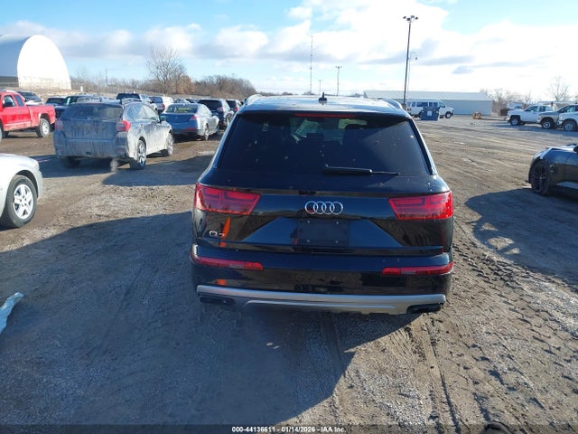 WA1AABF7XKD002765 Audi Q7 55 Premium
