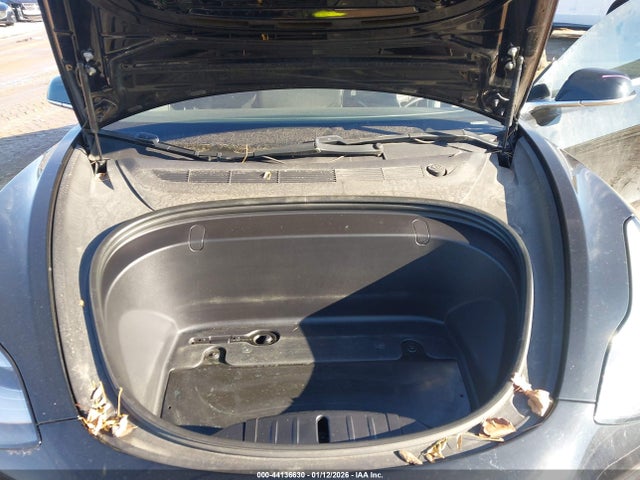 Продажа на аукционе авто 2019 Tesla Model 3 Long Range/mid Range/standard Range/standard Range Plus, vin: 5YJ3E1EA9KF304681, номер лота: 44136630