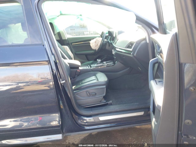 2019 AUDI Q5 WA1BNAFY4K2099064 Photo 4