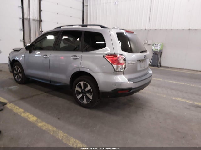 Продажа на аукционе авто 2017 Subaru Forester 2.5i, vin: JF2SJABC9HH563131, номер лота: 44136680