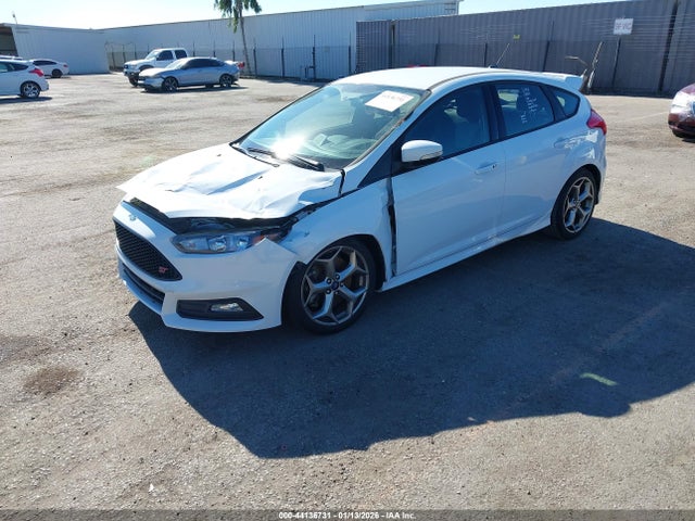 1FADP3L92JL282818 Ford FOCUS ST