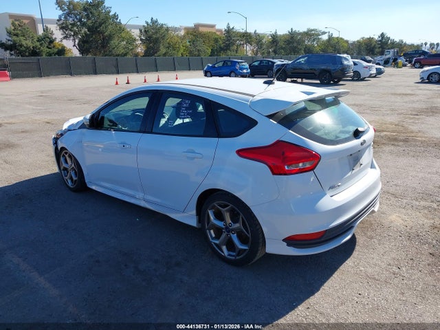 1FADP3L92JL282818 Ford FOCUS ST