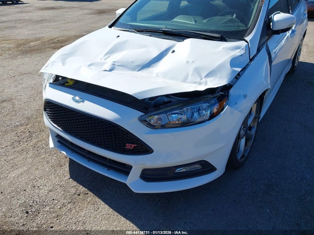 1FADP3L92JL282818 Ford FOCUS ST