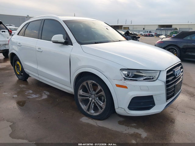 2017 AUDI Q3 WA1JCCFS2HR017552