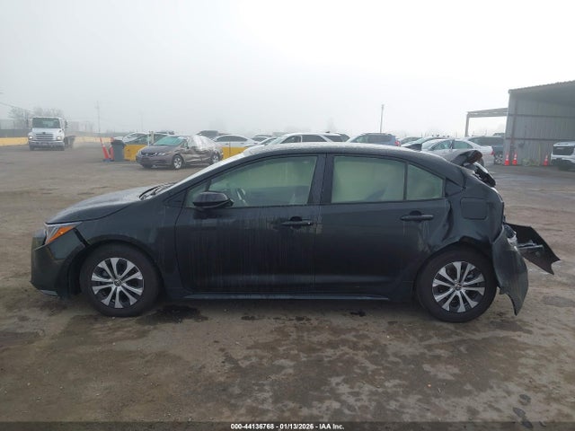 Toyota Corolla Hybrid Le 2022 JTDEAMDE6NJ062147 Image 14