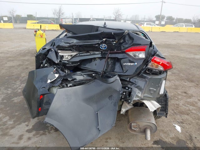 Toyota Corolla Hybrid Le 2022 JTDEAMDE6NJ062147 Image 16
