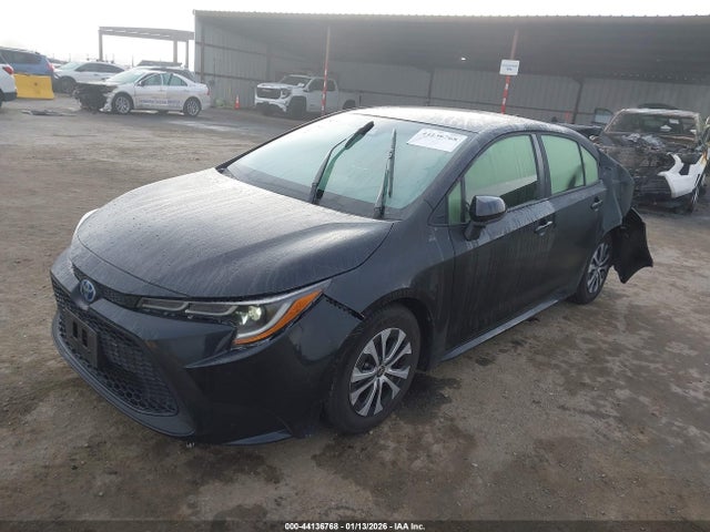 Toyota Corolla Hybrid Le 2022 JTDEAMDE6NJ062147 Image 2
