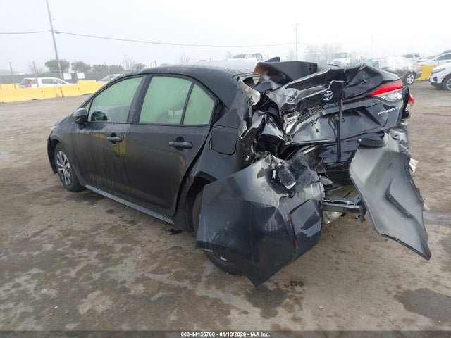 Toyota Corolla Hybrid Le 2022 JTDEAMDE6NJ062147 Image 3
