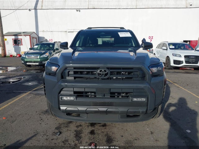 Toyota 4RUNNER SR5 2025 JTEVA5BR2S5049648 Image 12