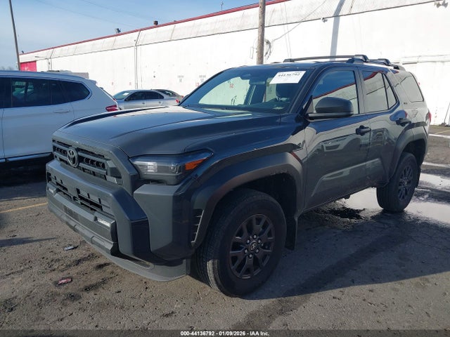 Toyota 4RUNNER SR5 2025 JTEVA5BR2S5049648 Image 2