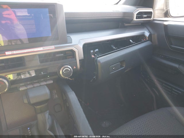 Toyota 4RUNNER SR5 2025 JTEVA5BR2S5049648 Image 6