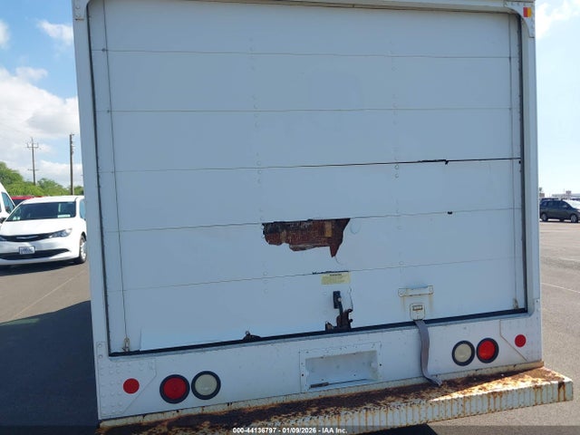Ford E-350 Stripped 2014 1FC3E3KL1EDB11017 Image 11