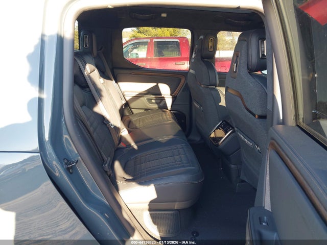 Продажа на аукционе авто 2026 Rivian R1t, vin: 7FCTGAAP4TN043560, номер лота: 44136823