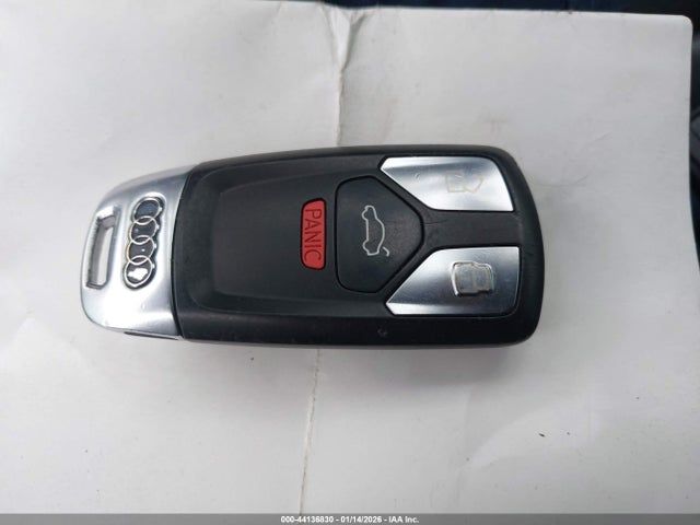 2017 AUDI A4 WAUENAF47HN019003 Photo 10