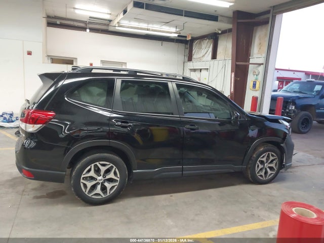 JF2SKAJC1LH418155 Subaru Forester Premium