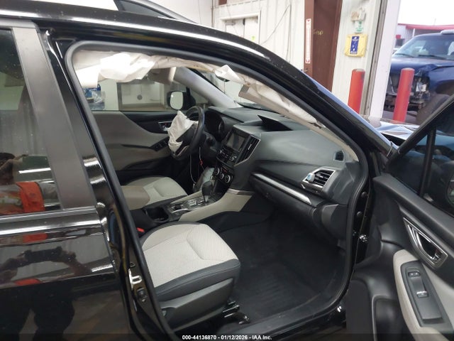 JF2SKAJC1LH418155 Subaru Forester Premium