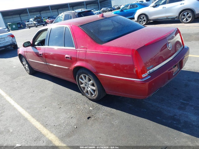 2011 CADILLAC DTS 1G6KH5E65BU130544 Photo 2