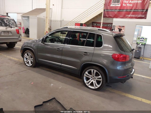 WVGBV7AX2GW512599 Volkswagen Tiguan Sel
