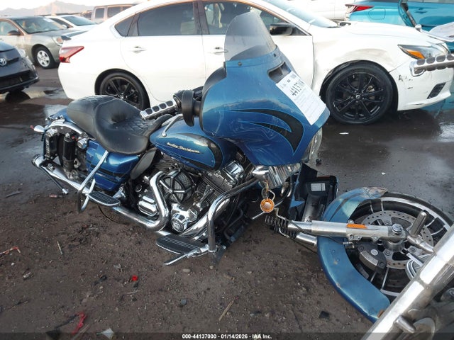2014 HARLEY-DAVIDSON FLHX 1HD1KBM17EB618665