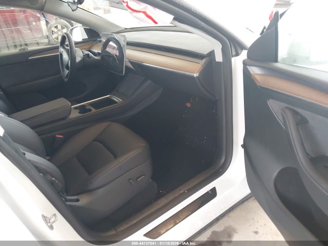 2024 TESLA MODEL Y 7SAYGDEF2RF078543 Photo 4