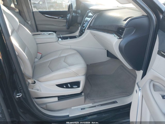 1GYS4AKJ5KR332128 Cadillac Escalade