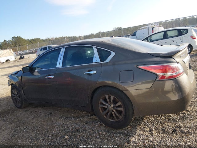 1N4AL3AP9FN921675 Nissan Altima 2.5 S