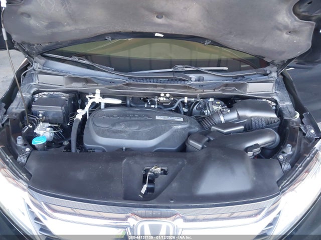 5FNRL6H82KB078084 Honda Odyssey Touring