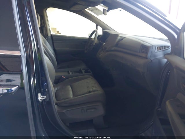 5FNRL6H82KB078084 Honda Odyssey Touring