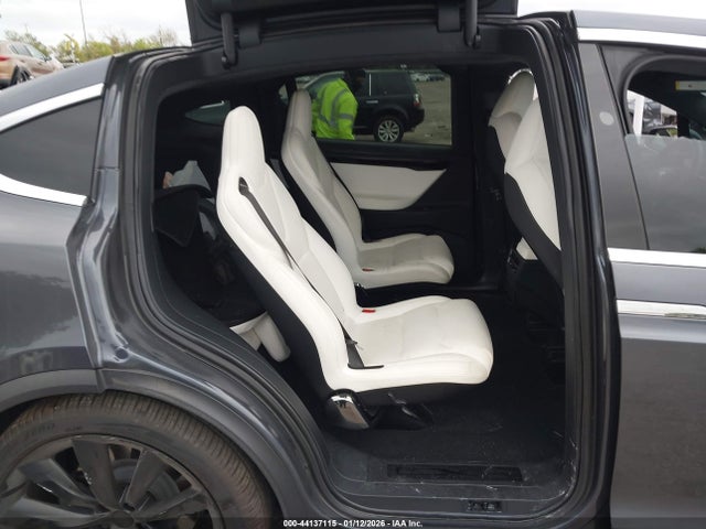 2020 TESLA MODEL X 5YJXCBE28LF297973 Photo 7