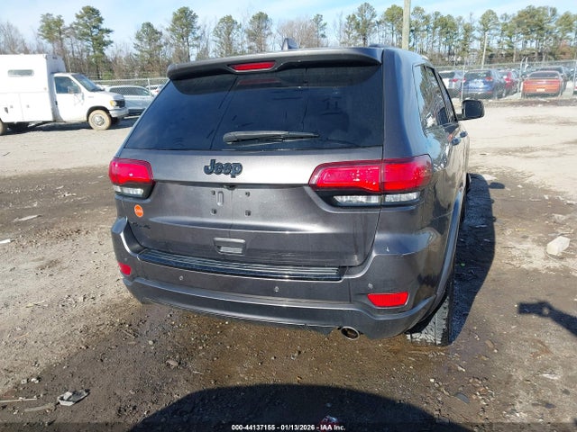 1C4RJFAG0JC249918 Jeep Grand Cherokee Altitude 4x4