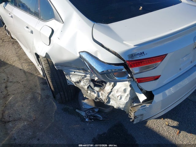 1HGCV1F35JA260526 Honda Accord Sport